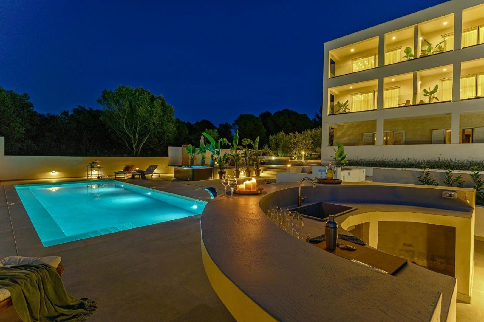 Luxury Villa Del Sogno With Pool, Jacuzzi, Parking Okrug Gornji Kültér fotó
