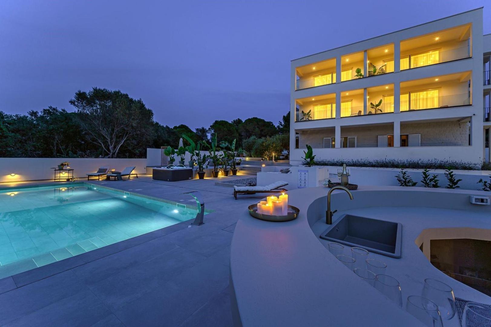 Luxury Villa Del Sogno With Pool, Jacuzzi, Parking Okrug Gornji Kültér fotó