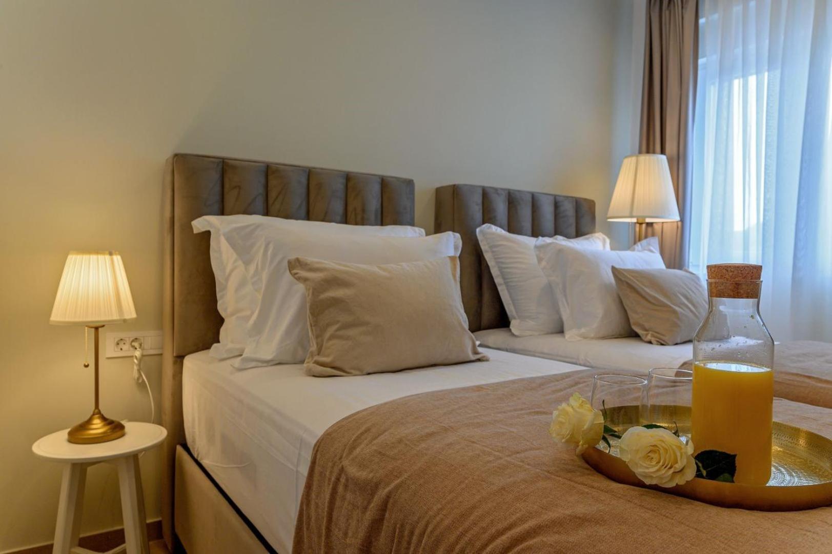 Luxury Villa Del Sogno With Pool, Jacuzzi, Parking Okrug Gornji Kültér fotó